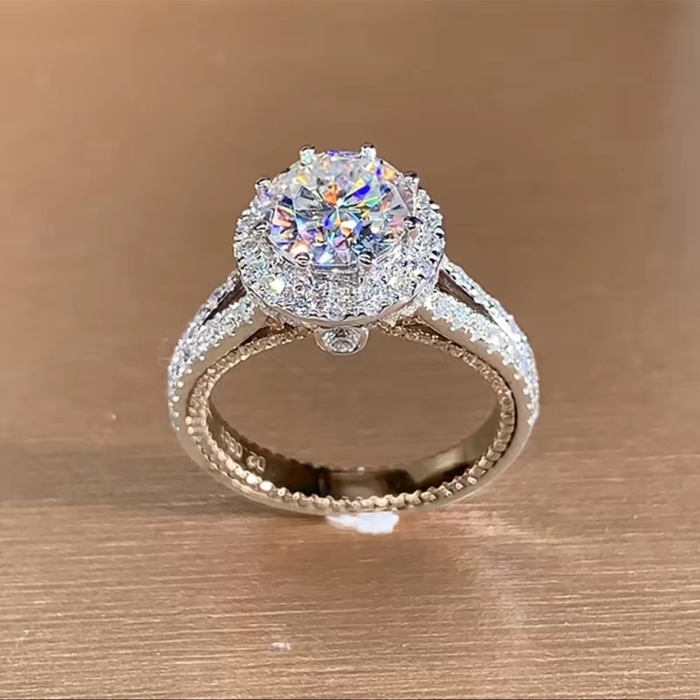 Ring - Picture 2 of 6